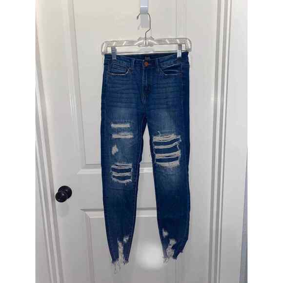 Simple Society Distressed Skinny Jeans, Dark Wash, Women's 1/25 High Rise Casual - Picture 1 of 2